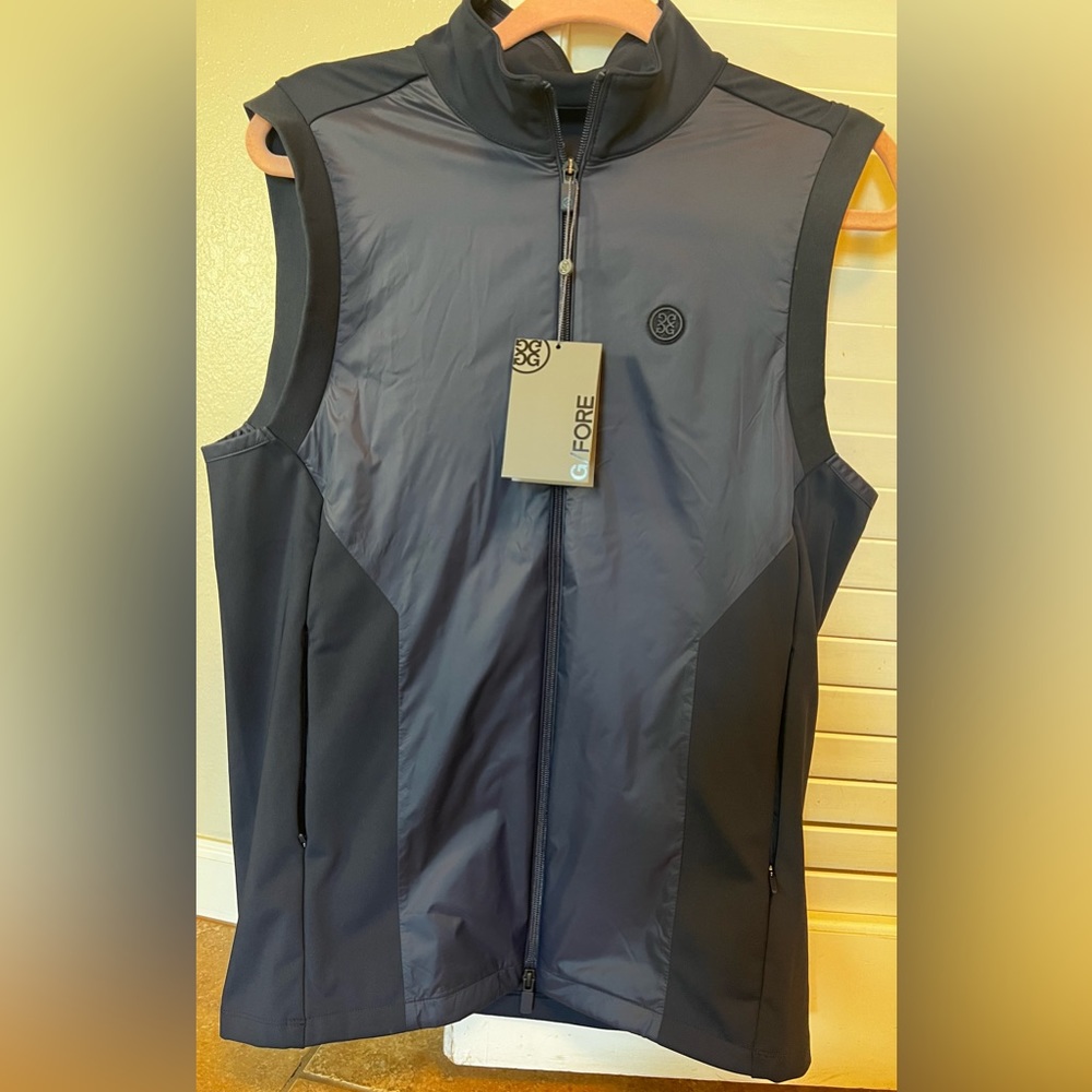 New with tags G/FORE men’s golf vest